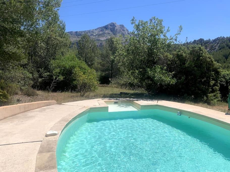 Maison A Aix En Provence Au Pied De La Sainte Victoire Beaurecueil Esterno foto